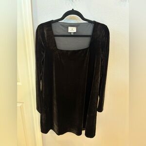 Tuckernuck Black Velvet Long Sleeve Dress